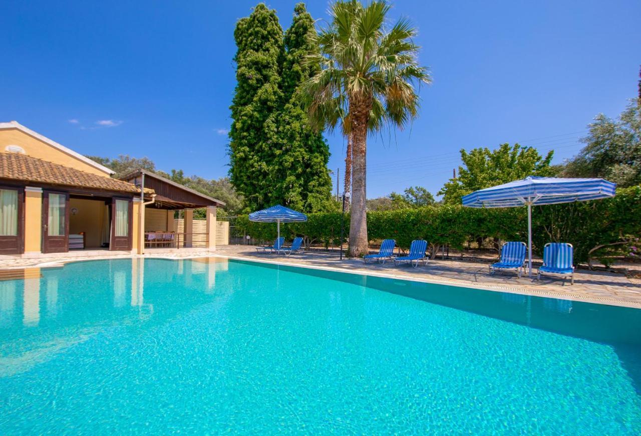 Villa Lianolia Peritheia Dış mekan fotoğraf